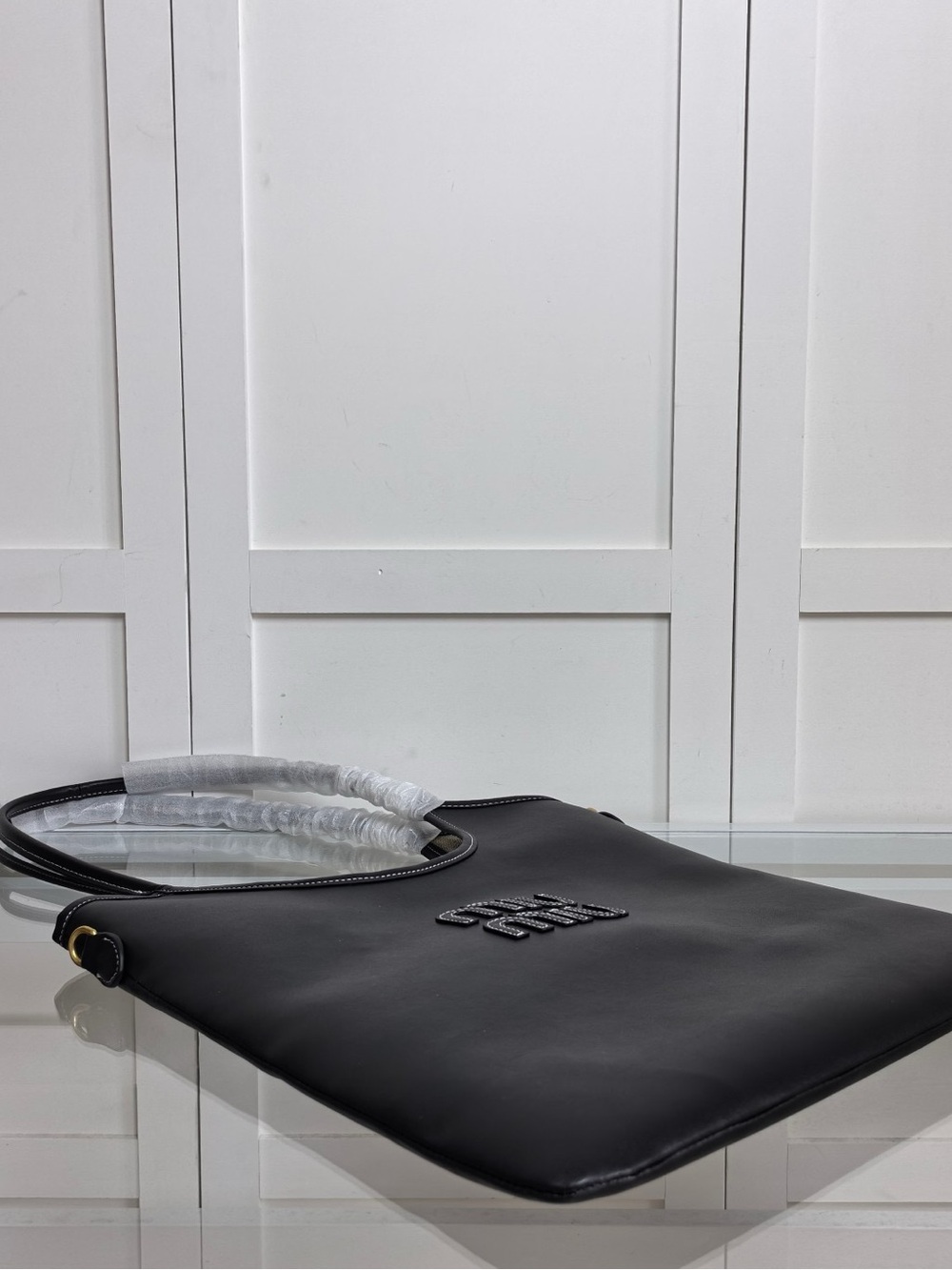 Miu Miu Black Leather Shoulder Tote with Logo Stitching - Picture 4 of 9